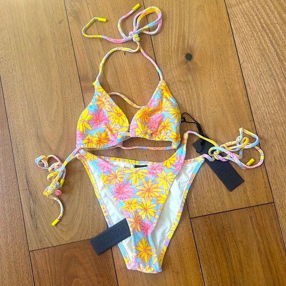 triangl swimwear Other - TRIANGL VINCA SKY FLORAL VELVET BIKINI SET NWT NO BAG